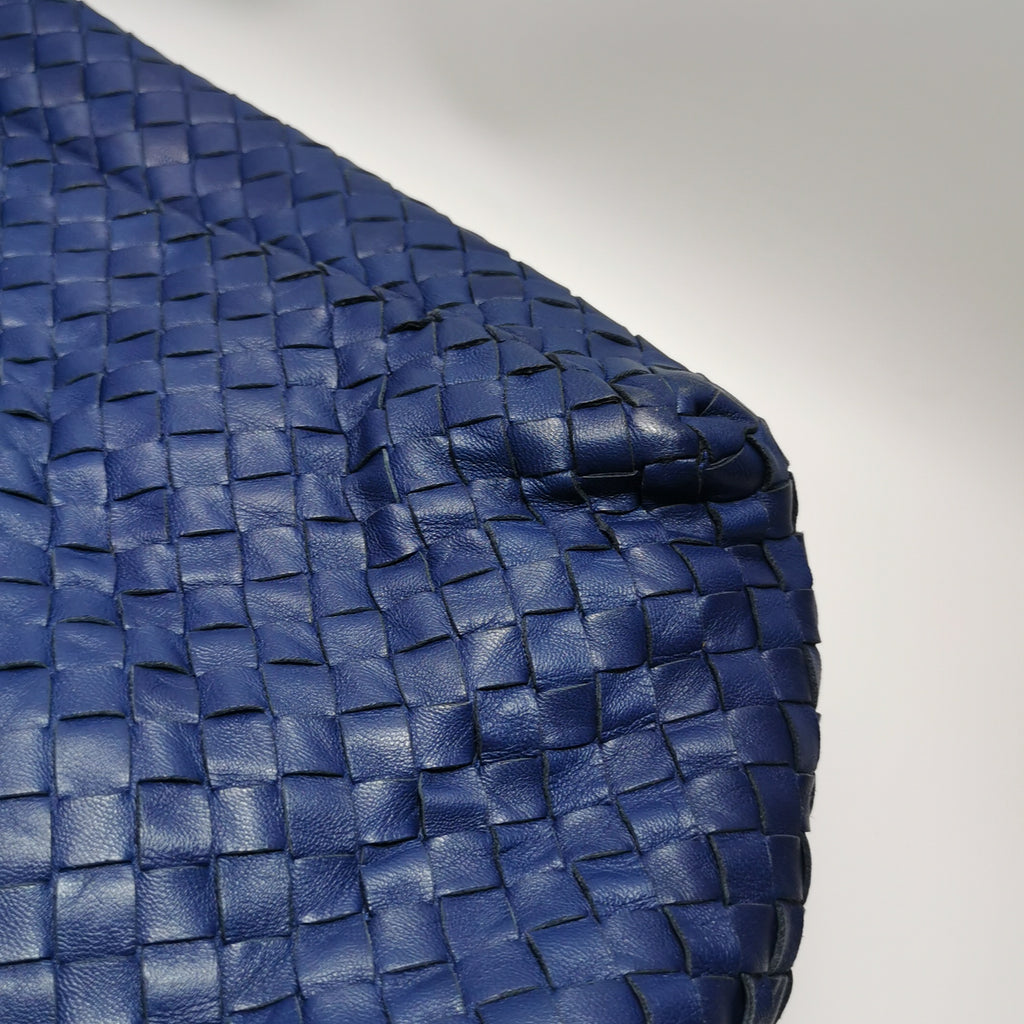 Bottega Veneta Cesta Tote Dark Blue
