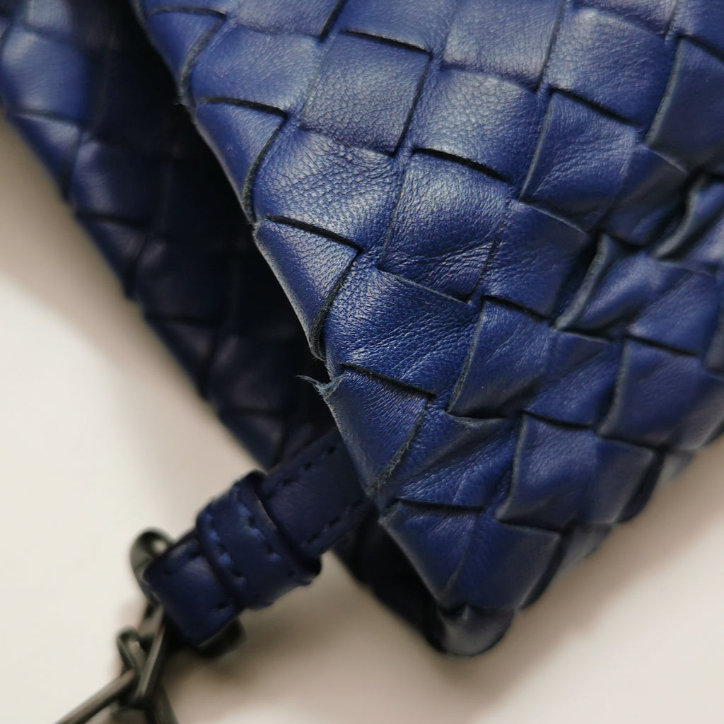Bottega Veneta Cesta Tote Dark Blue
