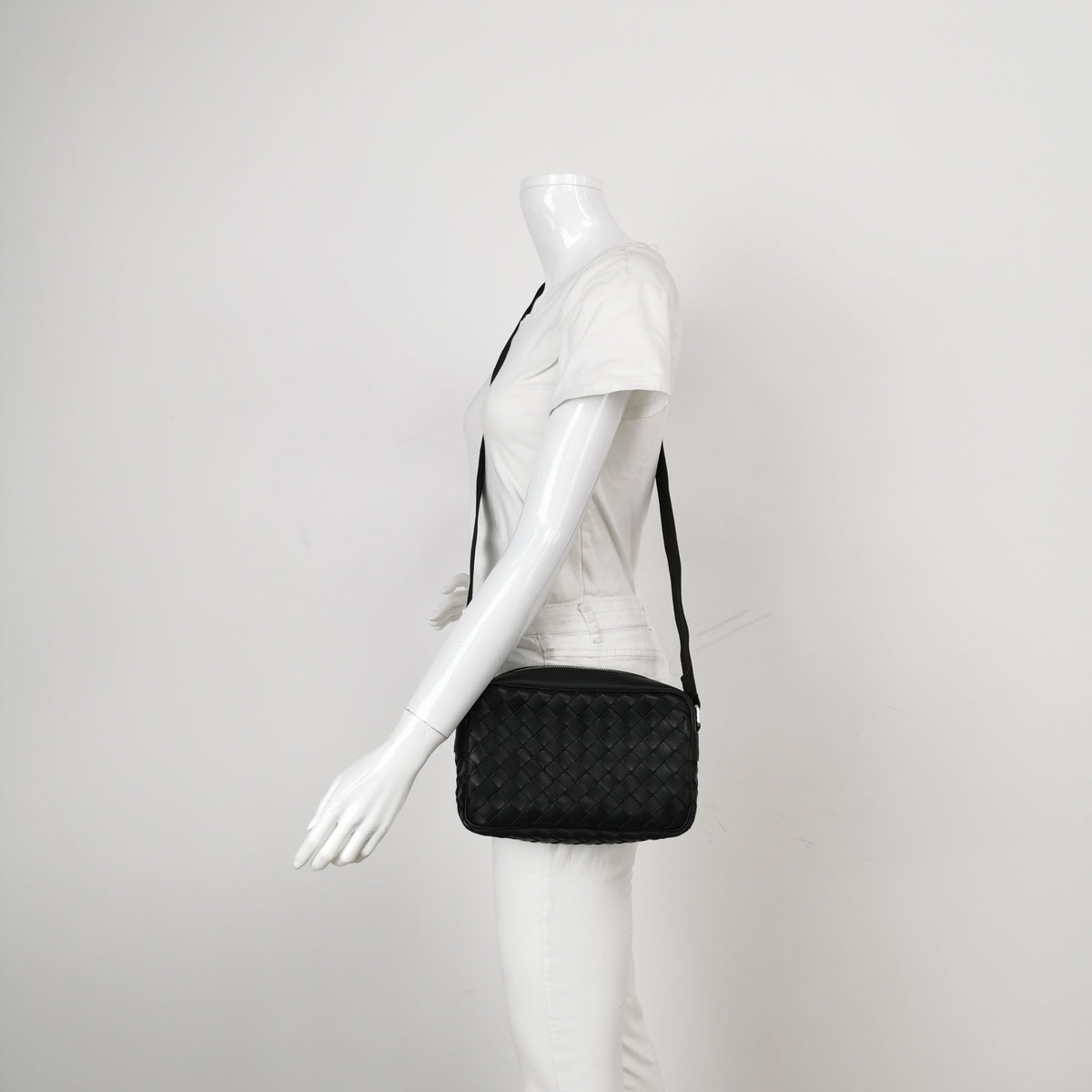 Bottega Veneta Intrecciato Small Classic Camera Bag Black