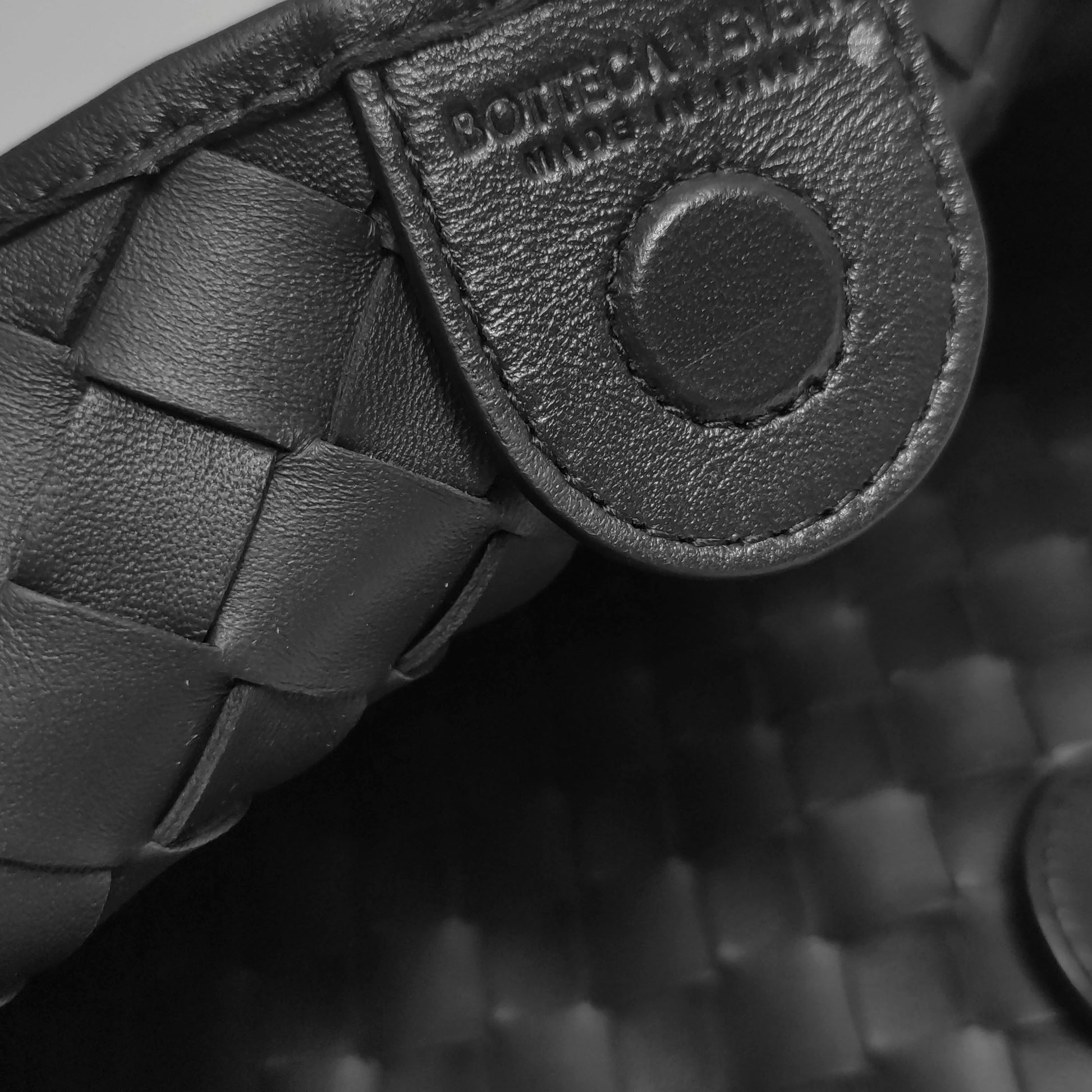 Bottega Veneta Sardine Chain Black
