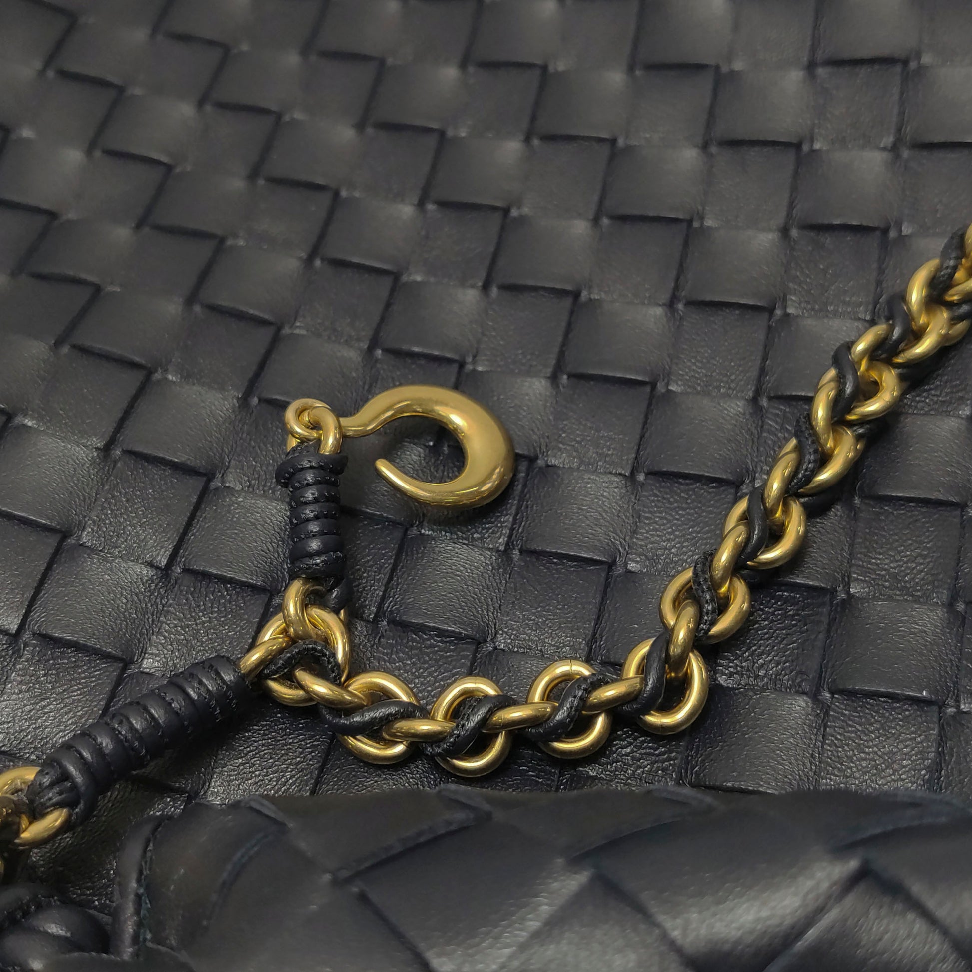 Bottega Veneta Sardine Chain Black