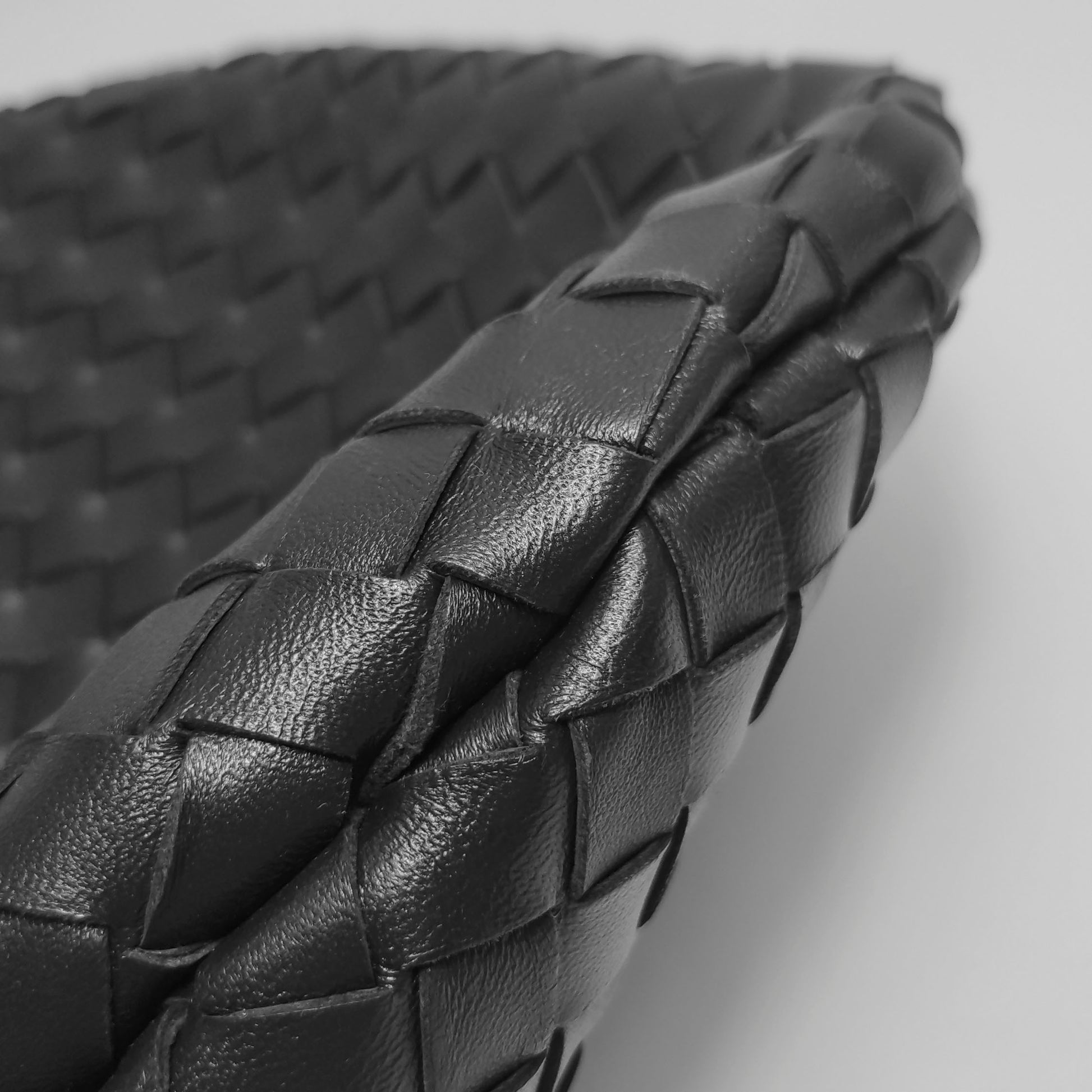 Bottega Veneta Sardine Chain Black
