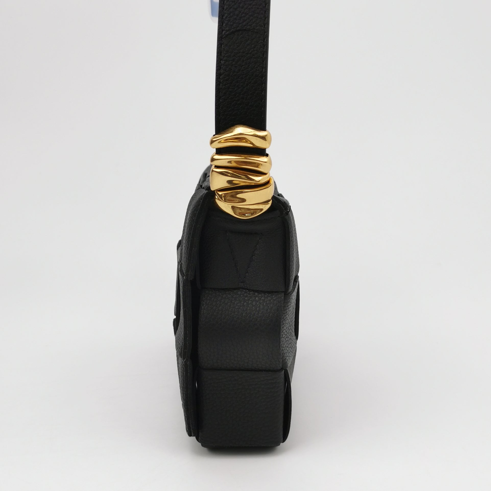 Bottega Veneta Cassette Medium Grained Calfskin