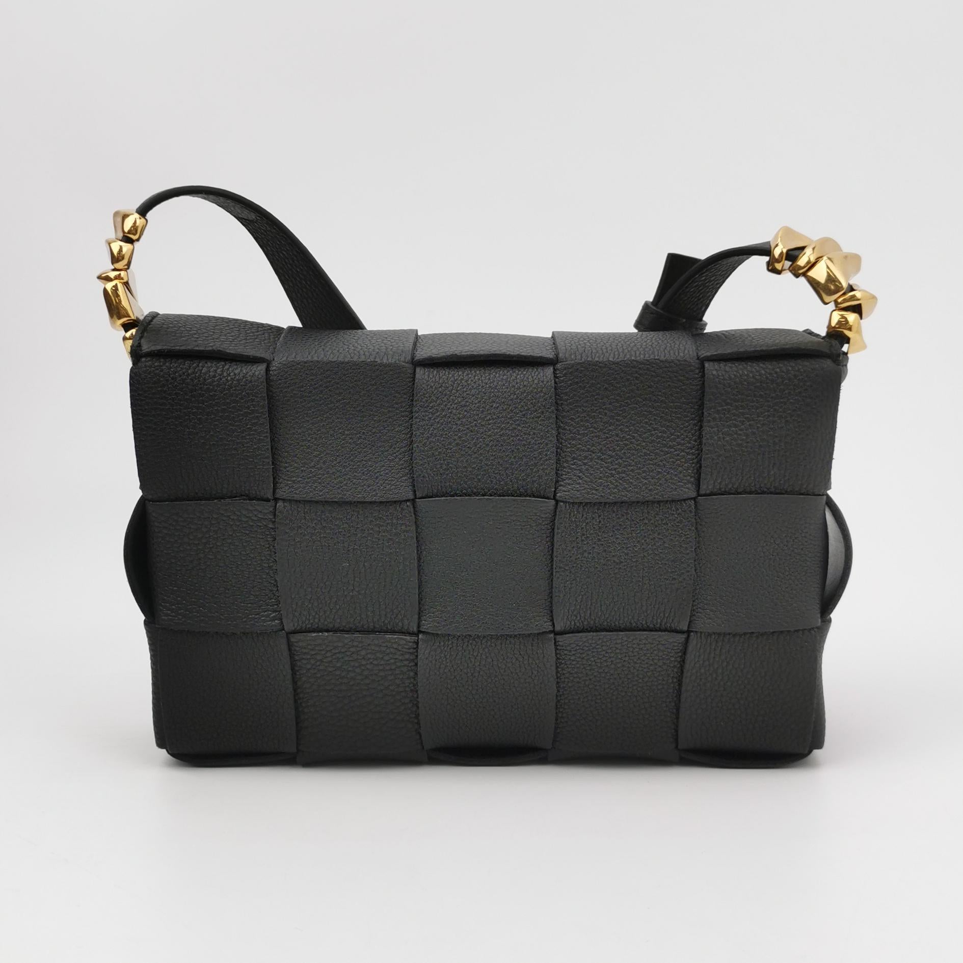Bottega Veneta Cassette Medium Grained Calfskin