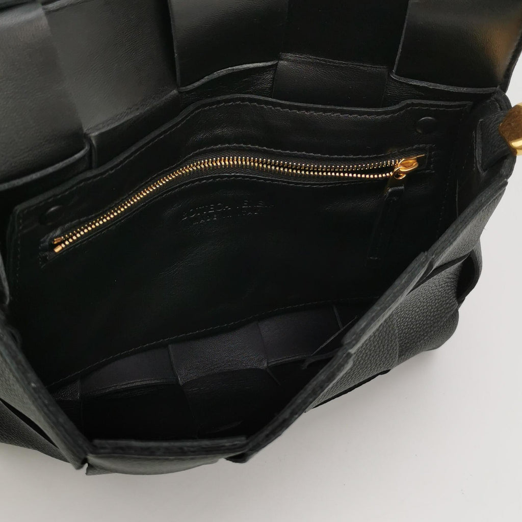 Bottega Veneta Cassette Medium Grained Calfskin