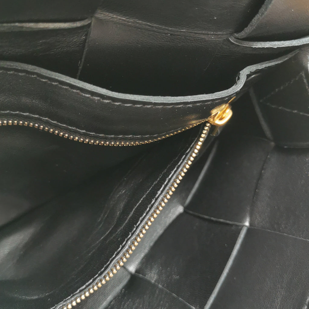Bottega Veneta Cassette Medium Grained Calfskin