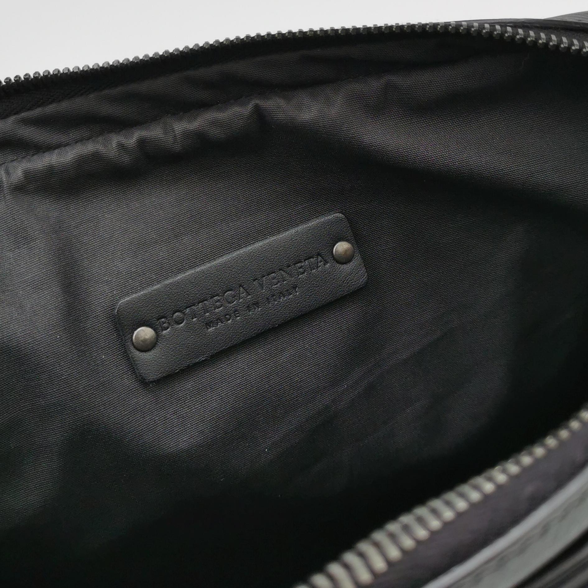 Bottega Veneta Intrecciato Messenger Bag