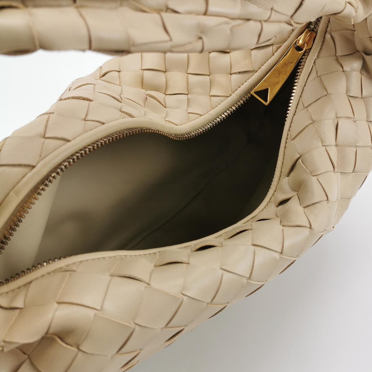 Bottega Veneta Jodie Small Beige