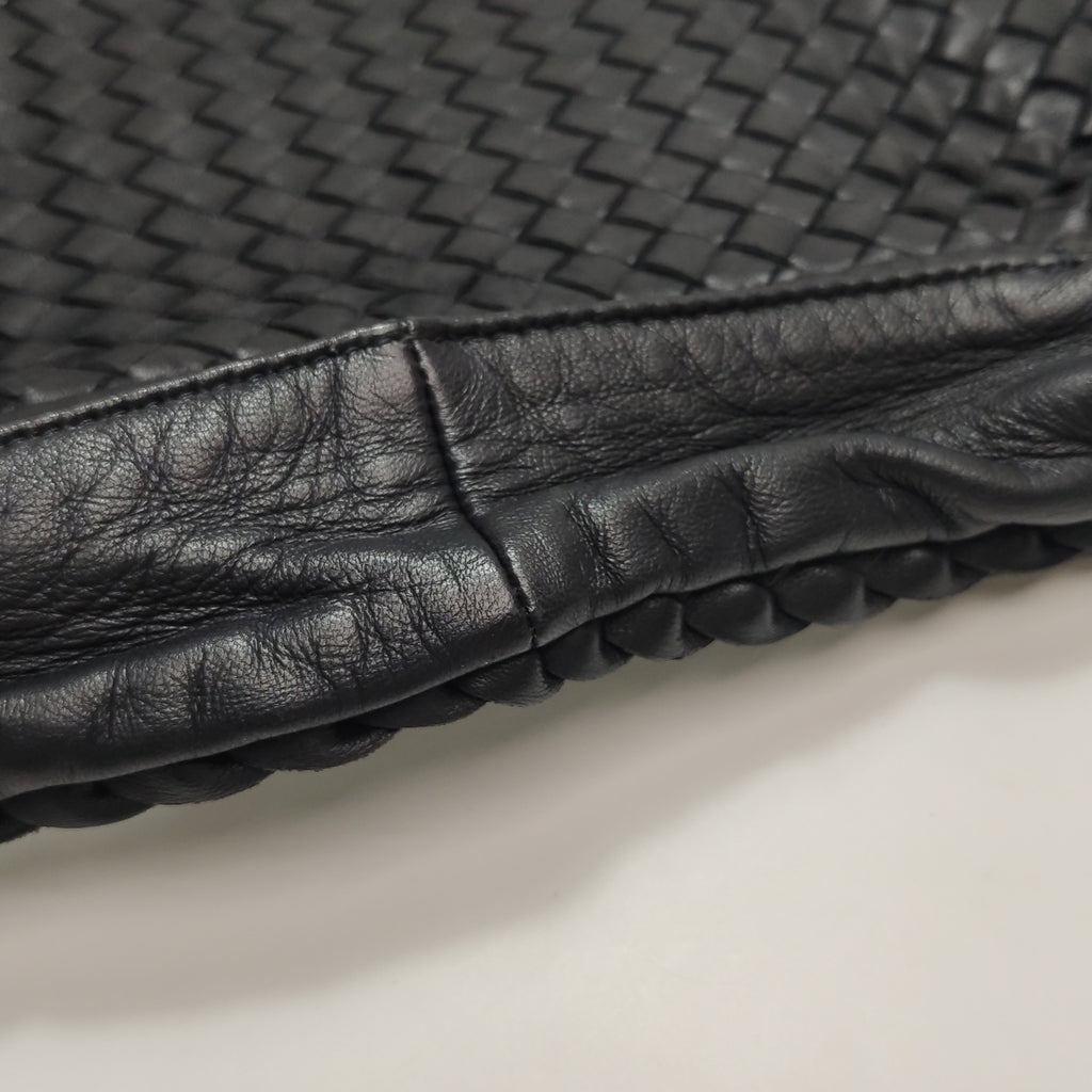 Bottega Veneta Intrecciato Hobo Black