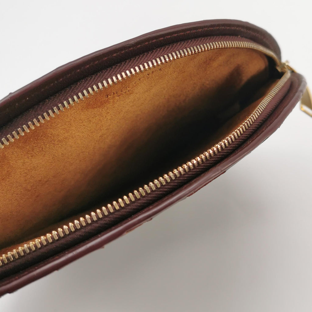 Bottega Veneta Round Rim Clutch Burdundy
