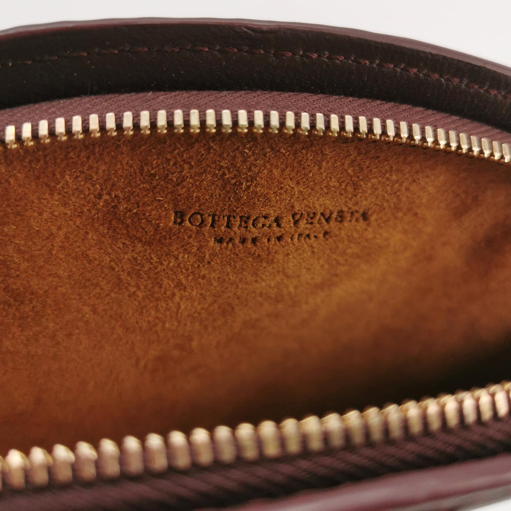Bottega Veneta Round Rim Clutch Burdundy
