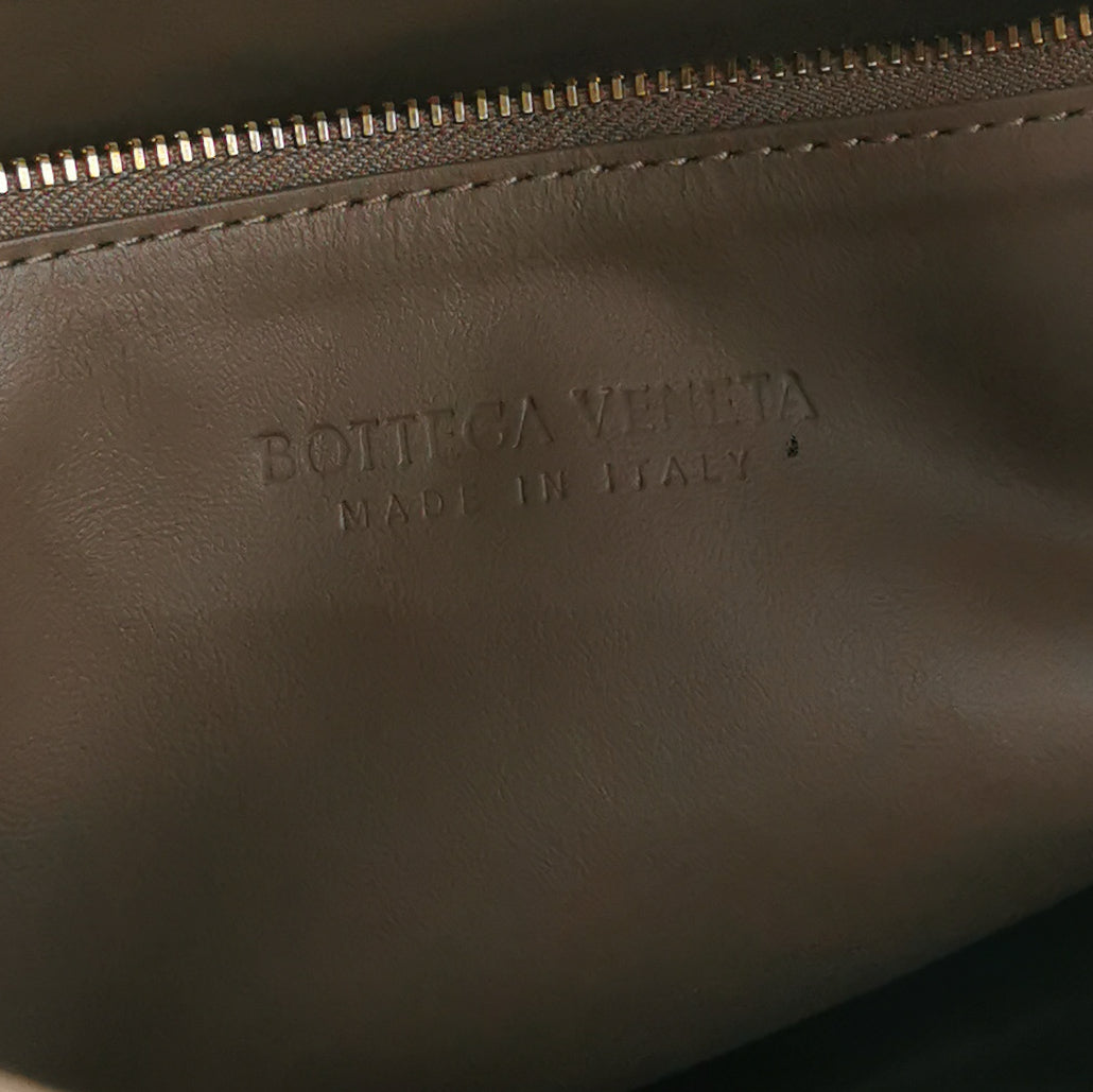 Bottega Veneta Hop Medium Pinecone