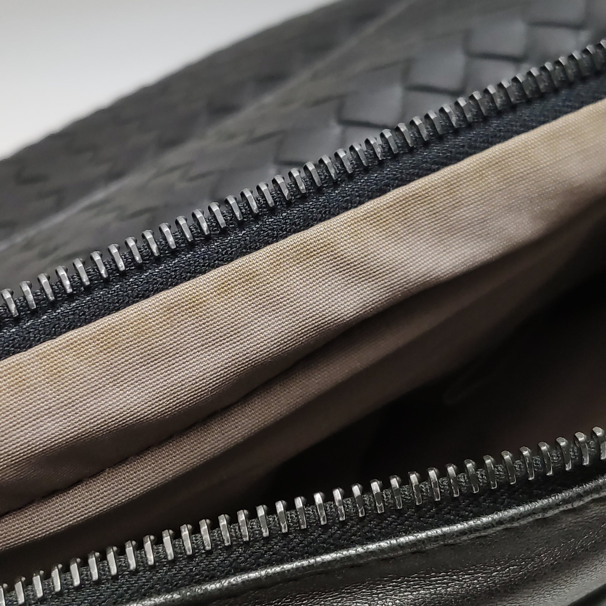 Bottega Veneta Nappa Intrecciato Messenger Bag Black