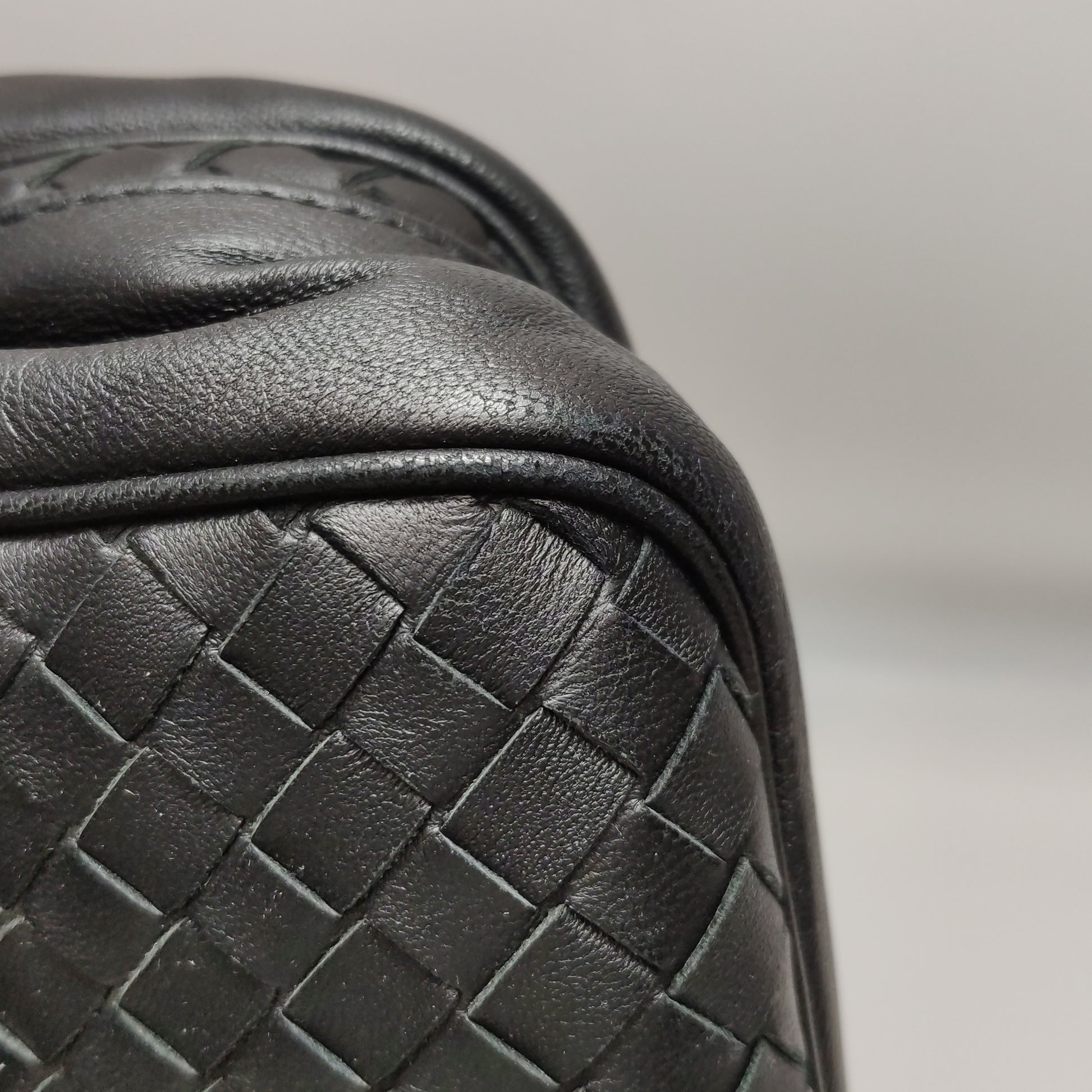 Bottega Veneta Nappa Intrecciato Messenger Bag Black
