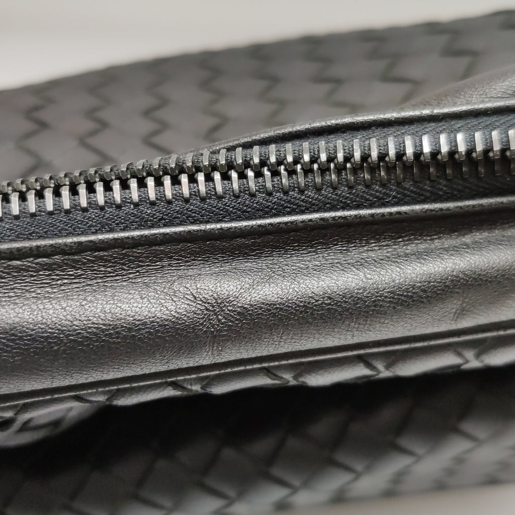 Bottega Veneta Nappa Intrecciato Messenger Bag Black
