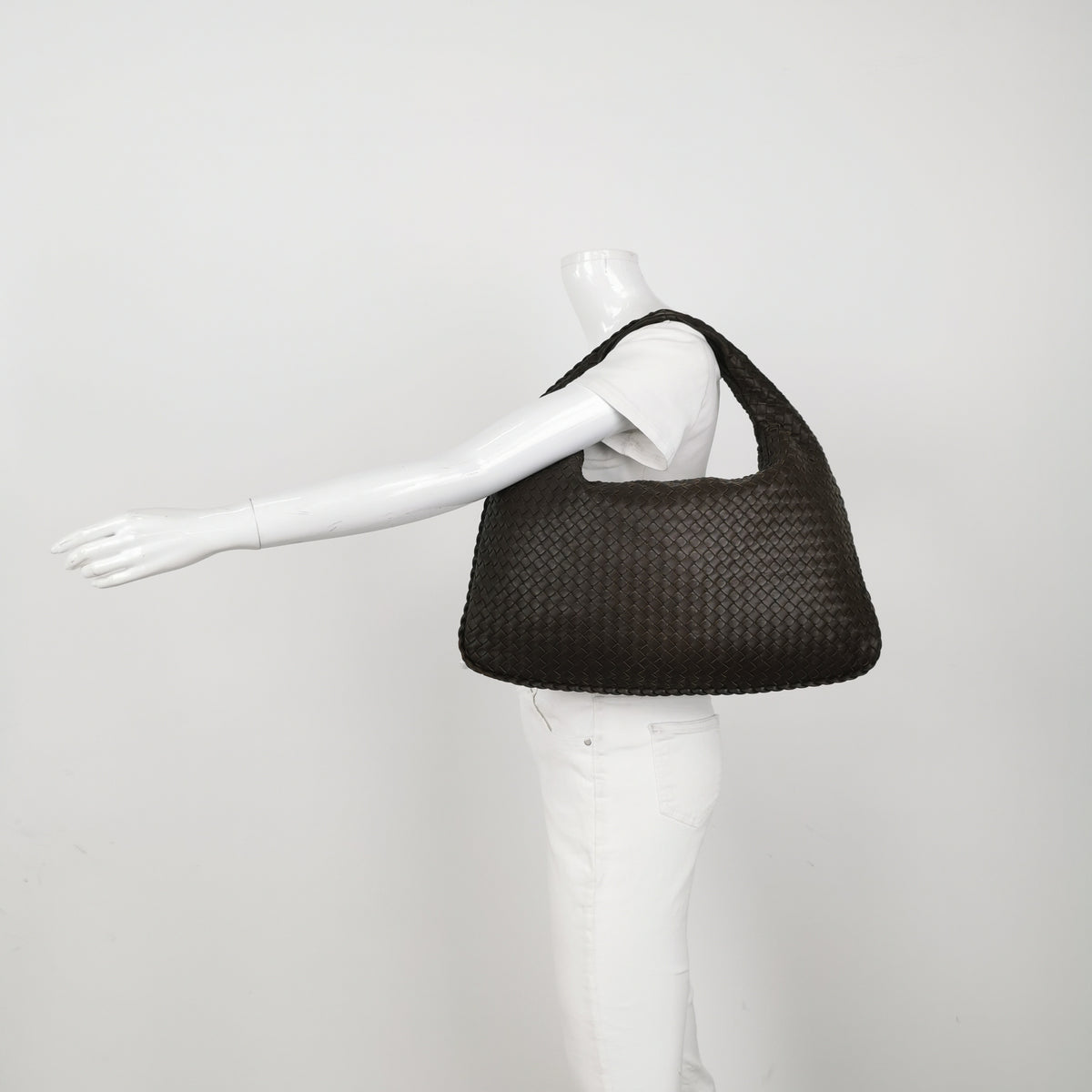 Bottega Veneta Intrecciato Hobo Large Dark Brown