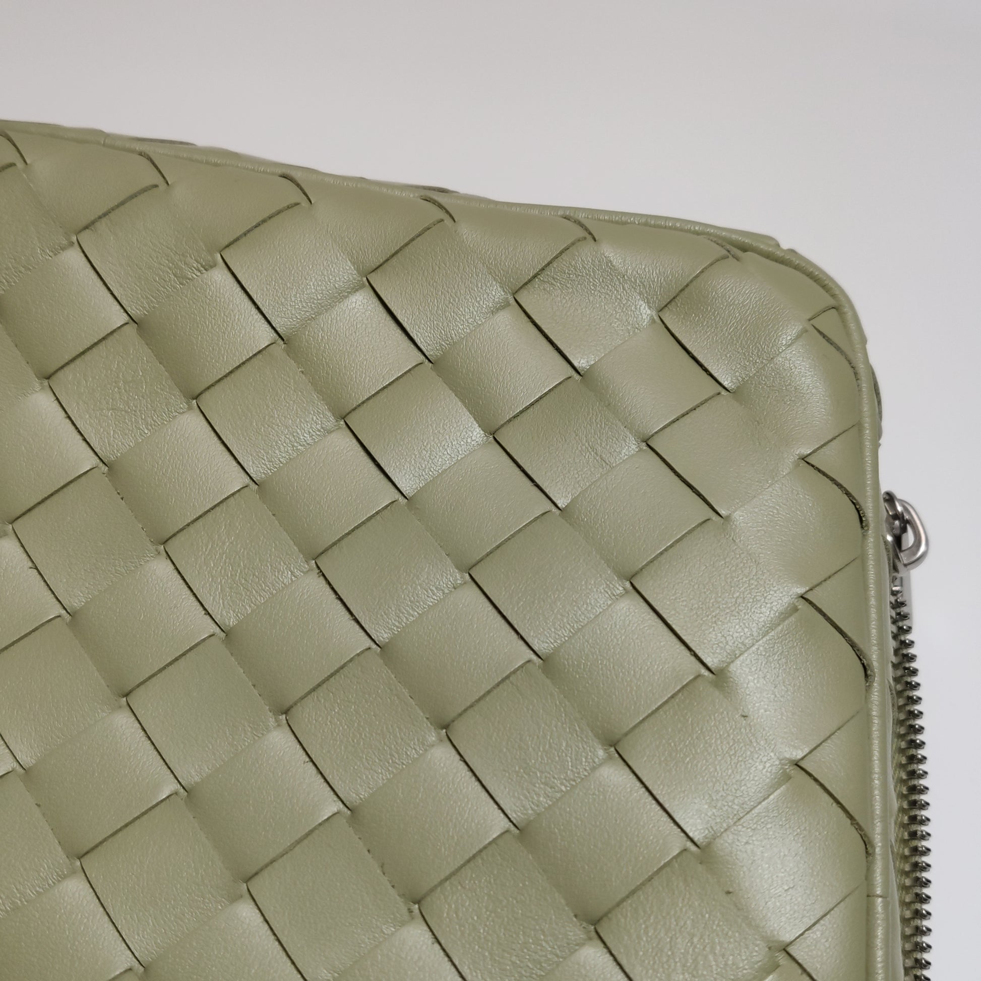 Bottega Veneta Intrecciato Zipped Pouch