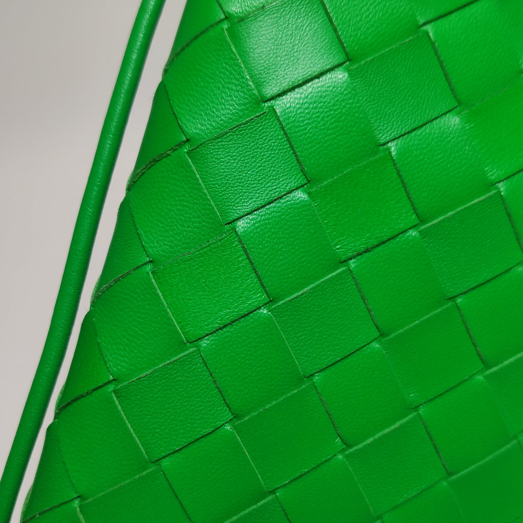 Bottega Veneta Intrecciato Wallet on Strap Parakeet Green