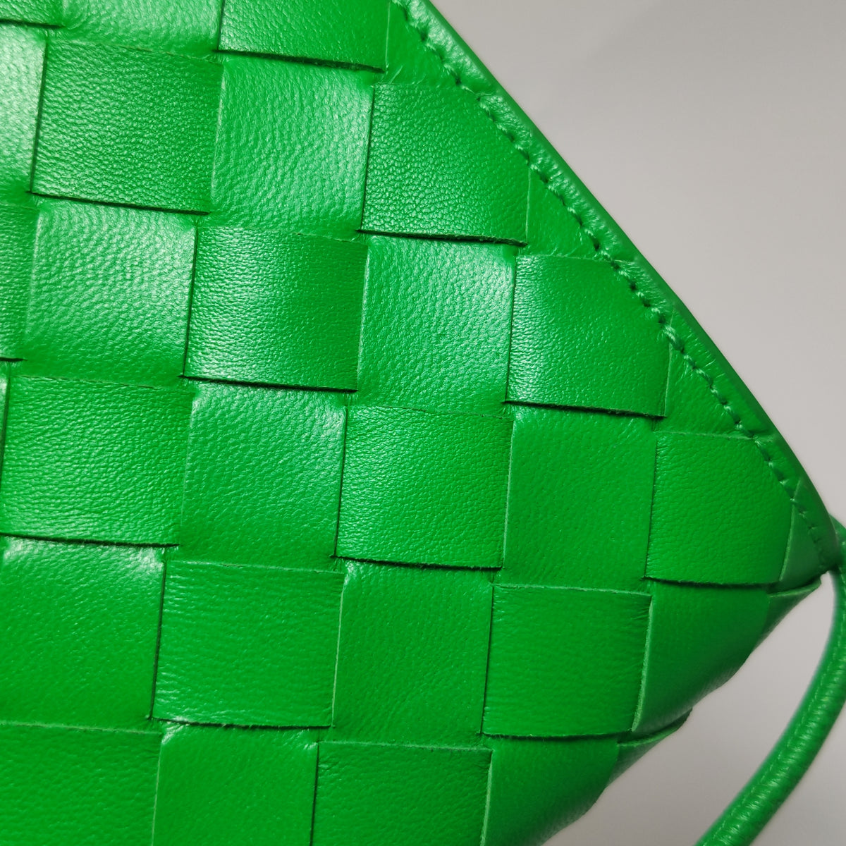 Bottega Veneta Intrecciato Wallet on Strap Parakeet Green
