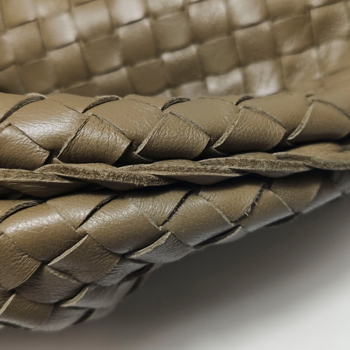 Bottega Veneta Intrecciato Hobo Beige 50cm