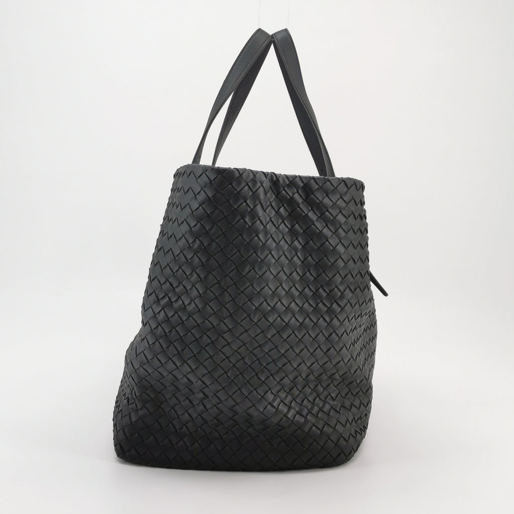 Bottega Veneta Intrecciato Cesta Tote Black