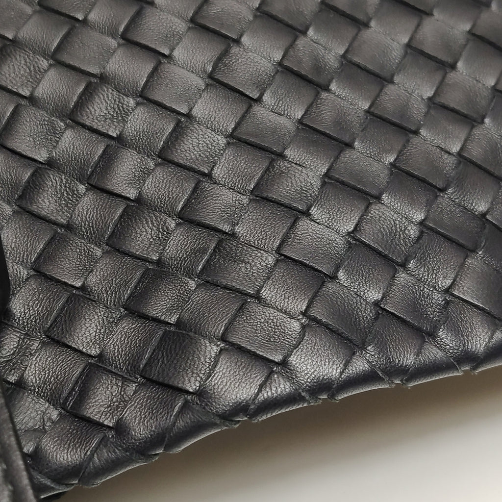 Bottega Veneta Intrecciato Cesta Tote Black