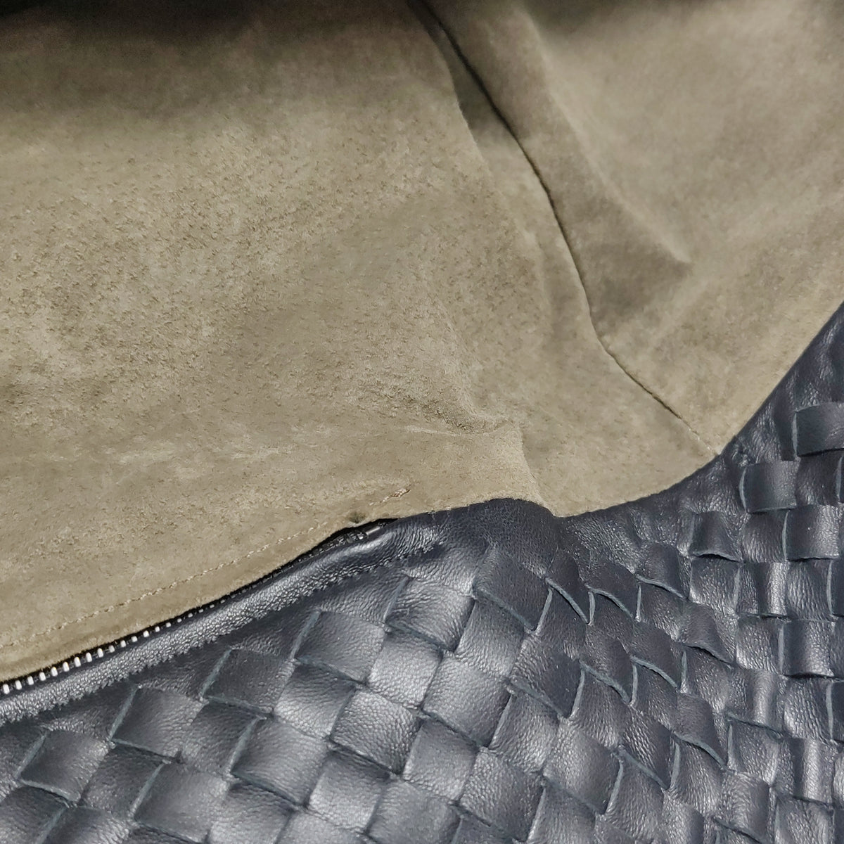 Bottega Veneta Intrecciato Cesta Tote Black