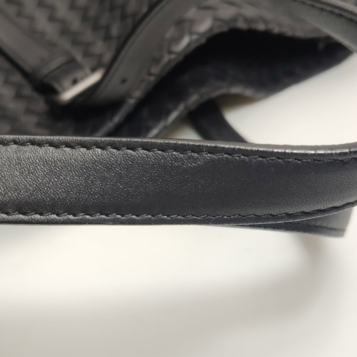 Bottega Veneta Intrecciato Cesta Tote Black