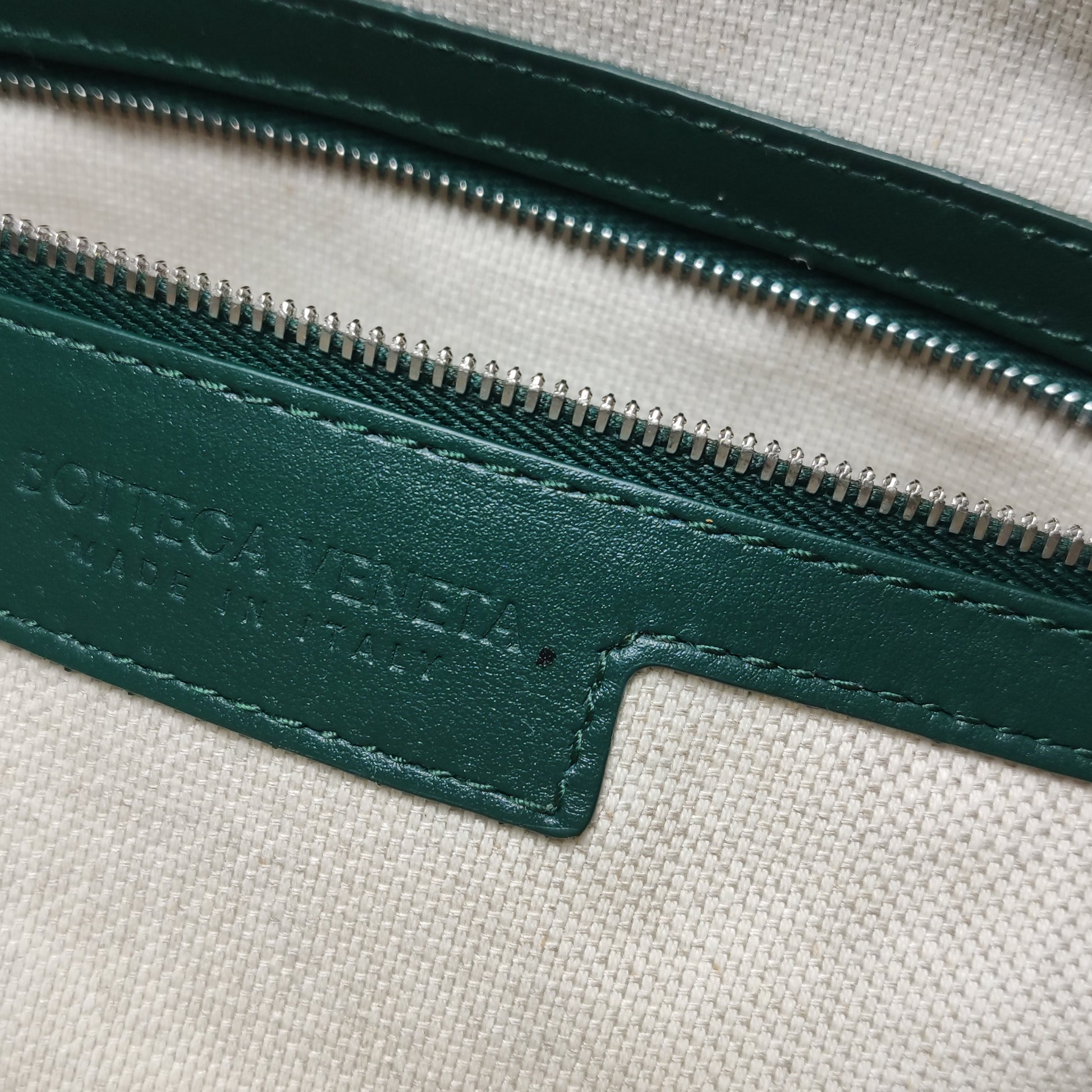 Bottega Veneta Intrecciato Camera Bag
