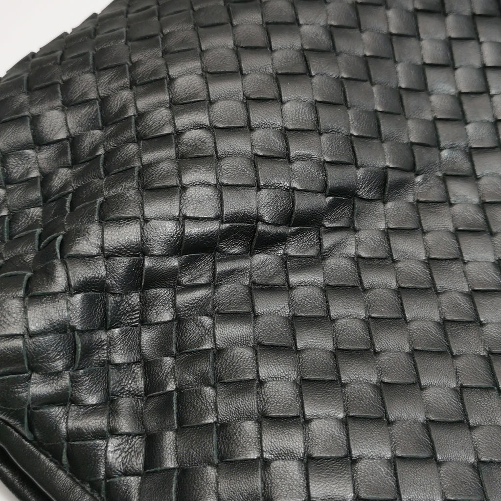 Bottega Veneta Intrecciato Hobo Medium Black