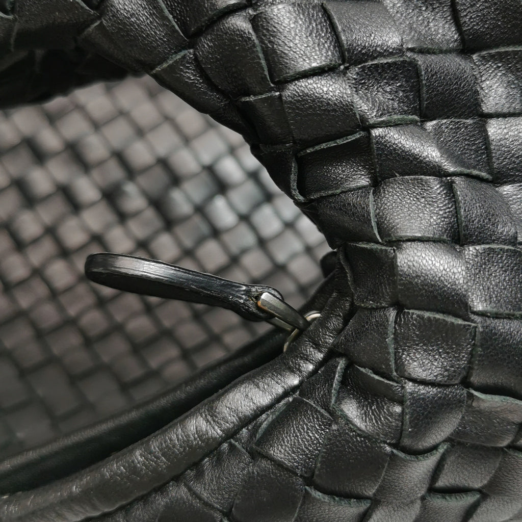 Bottega Veneta Intrecciato Hobo Medium Black