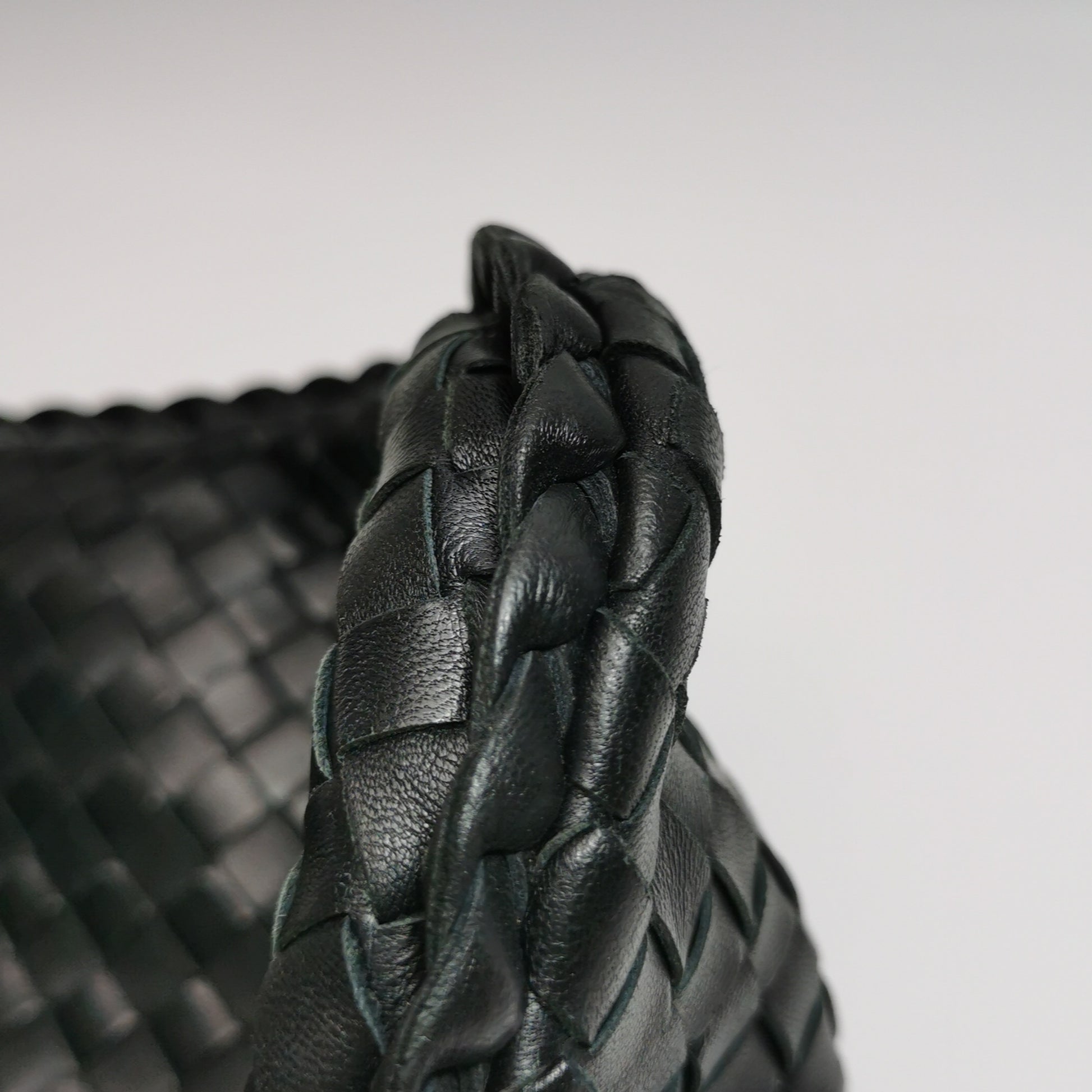 Bottega Veneta Intrecciato Hobo Medium Black