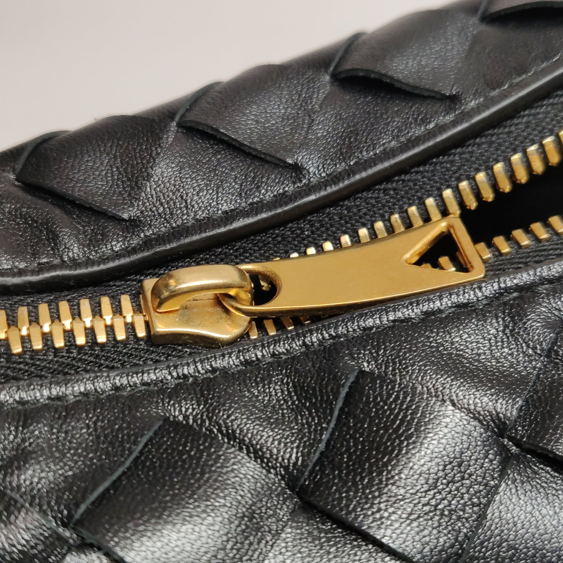 Bottega Veneta Wallace Black GHW