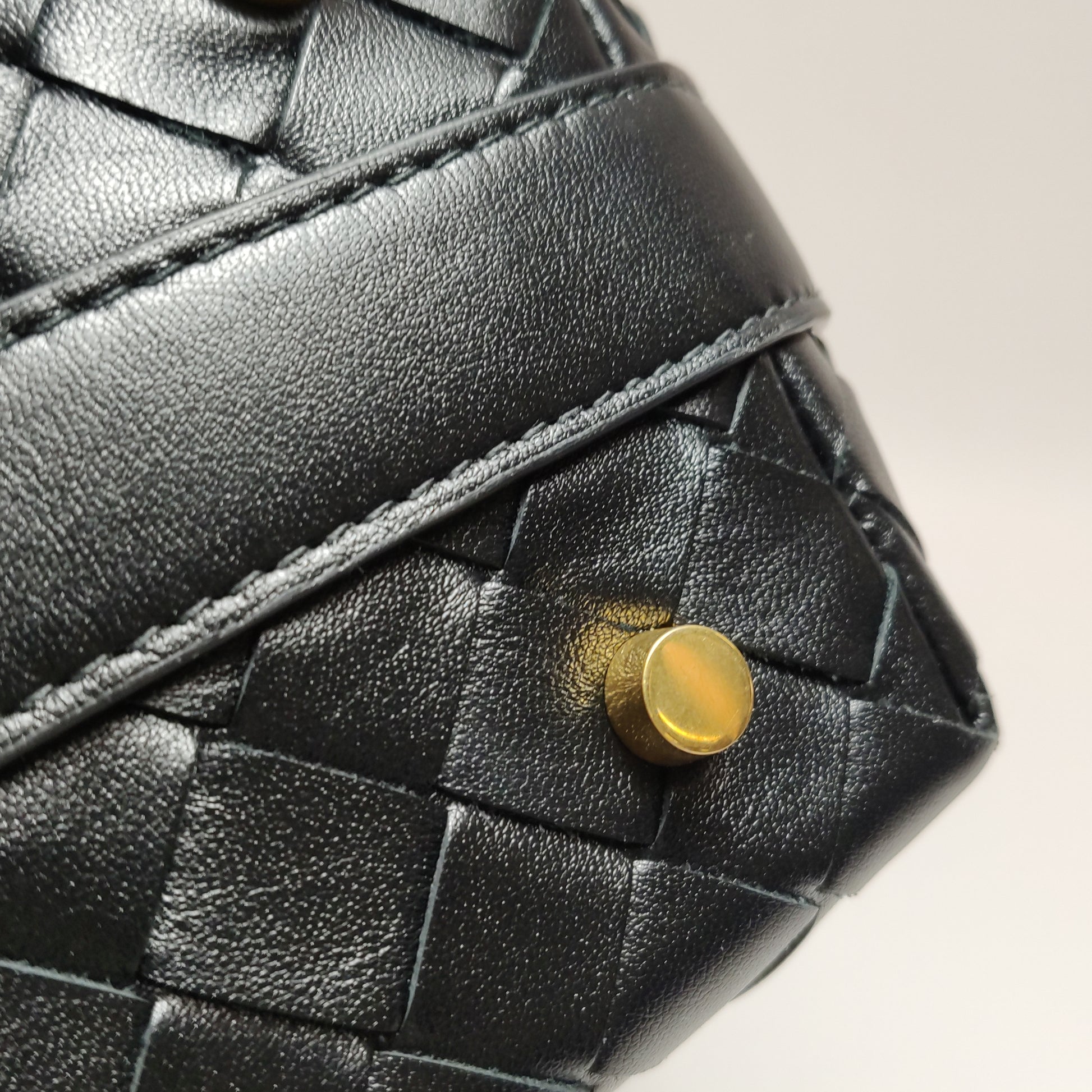 Bottega Veneta Wallace Black GHW