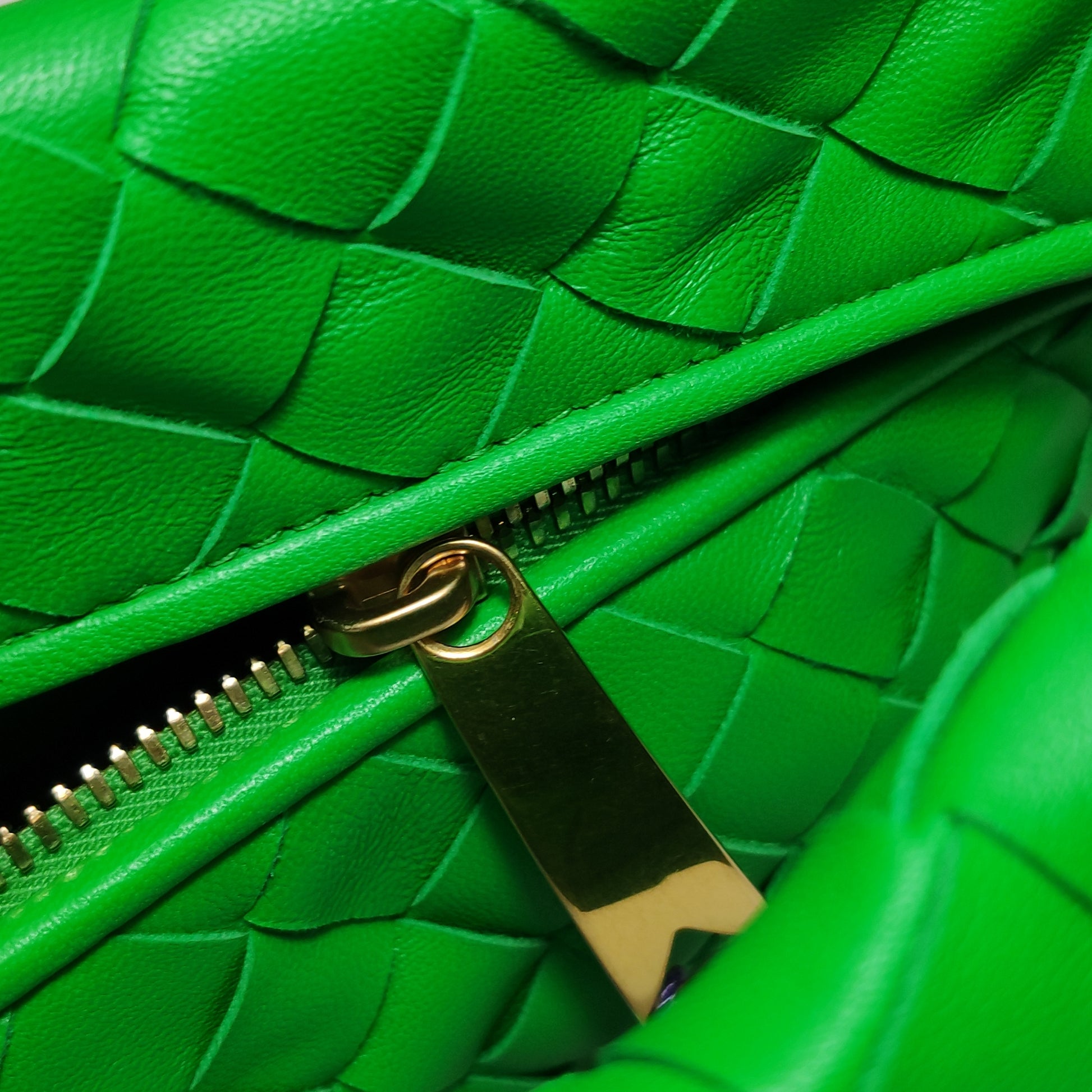 Bottega Veneta Jodie Small Parakeet GHW