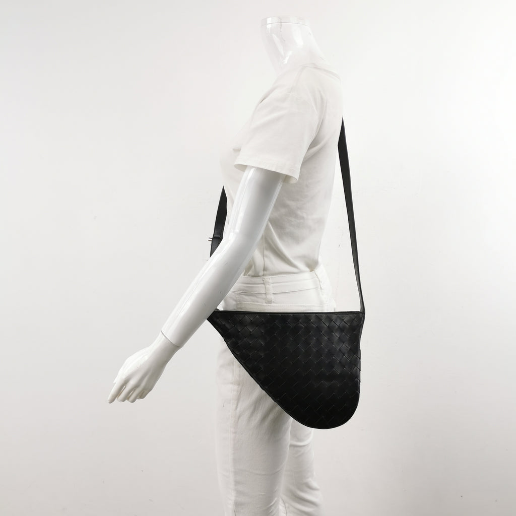 Bottega Veneta Virgule Intrecciato Crossbody Black