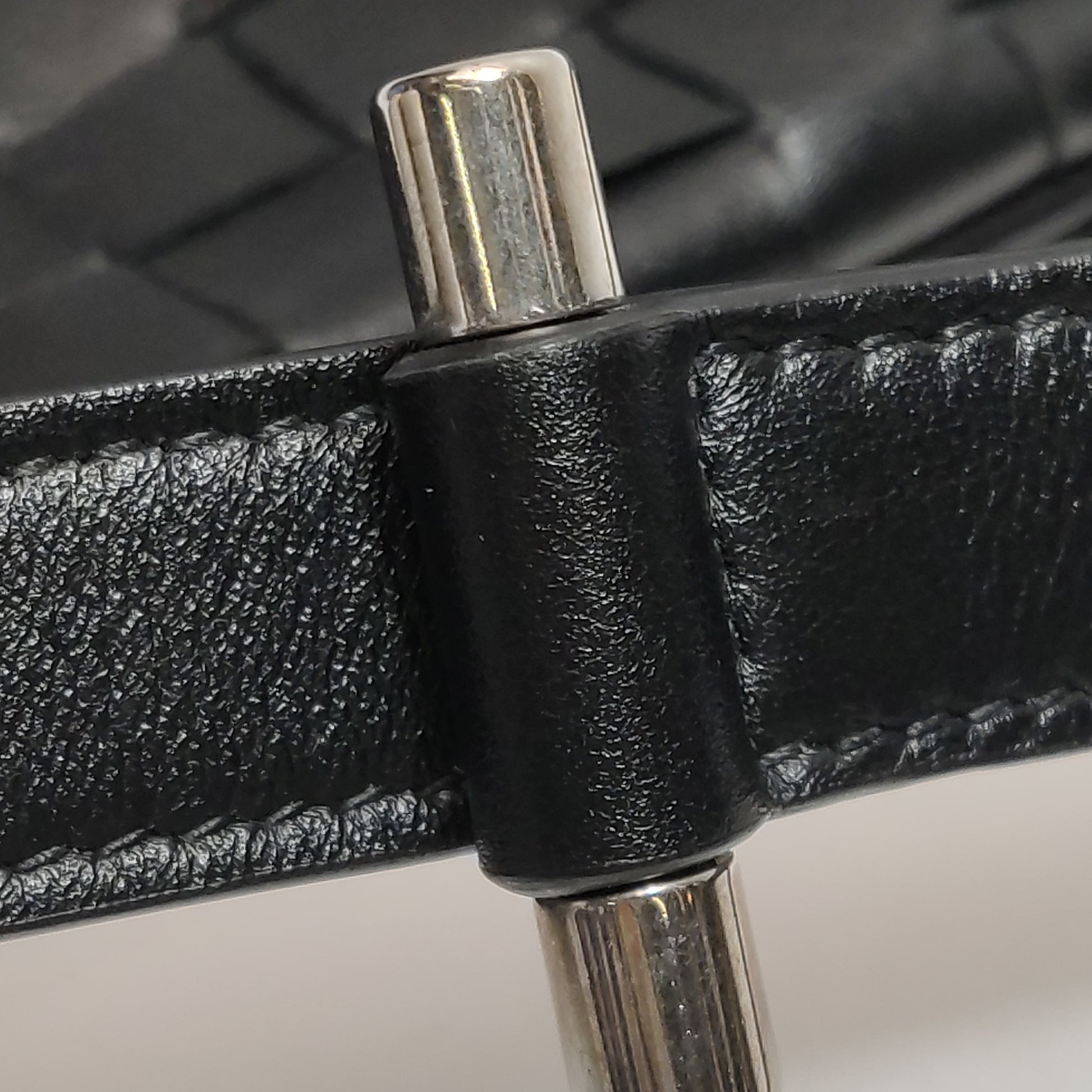 Bottega Veneta Virgule Intrecciato Crossbody Black