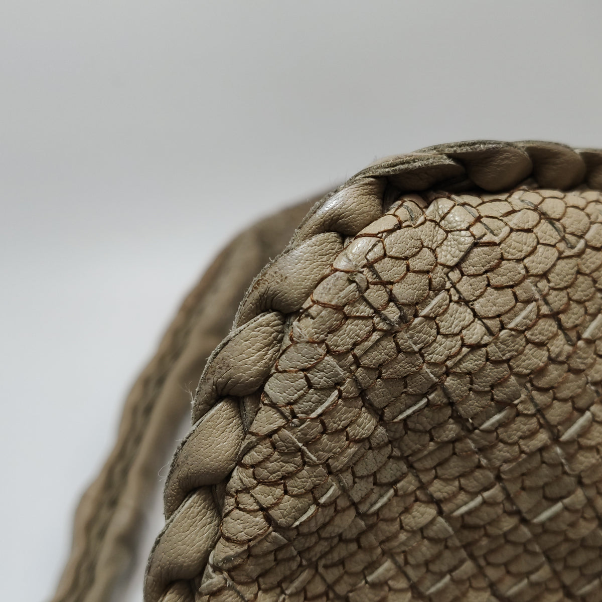 Bottega Veneta Safari Ricamato Intrecciato Hobo 45cm