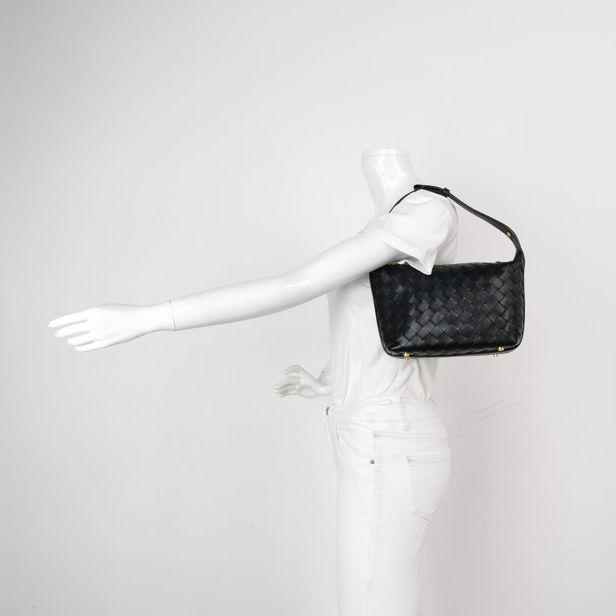 Bottega Intrecciato Wallace Top Handle Black