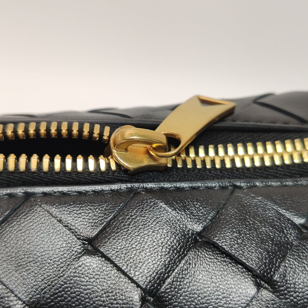 Bottega Intrecciato Wallace Top Handle Black