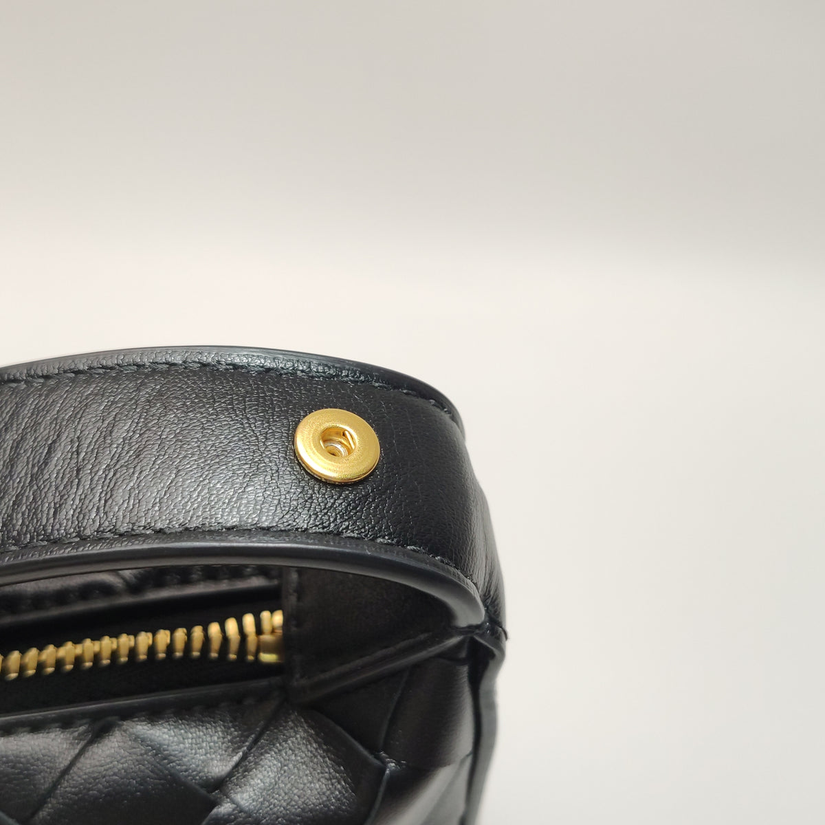Bottega Intrecciato Wallace Top Handle Black