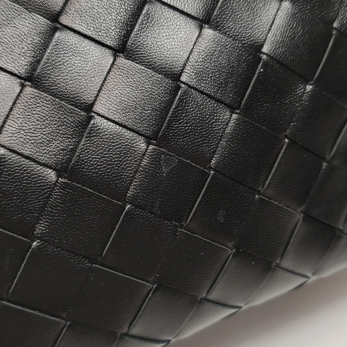 Bottega Intrecciato Wallace Top Handle Black