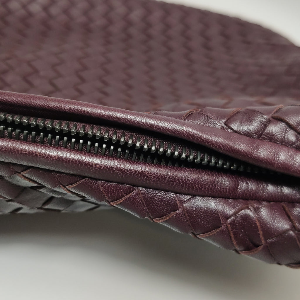 Bottega Veneta Intrecciato Hobo Medium Burgundy