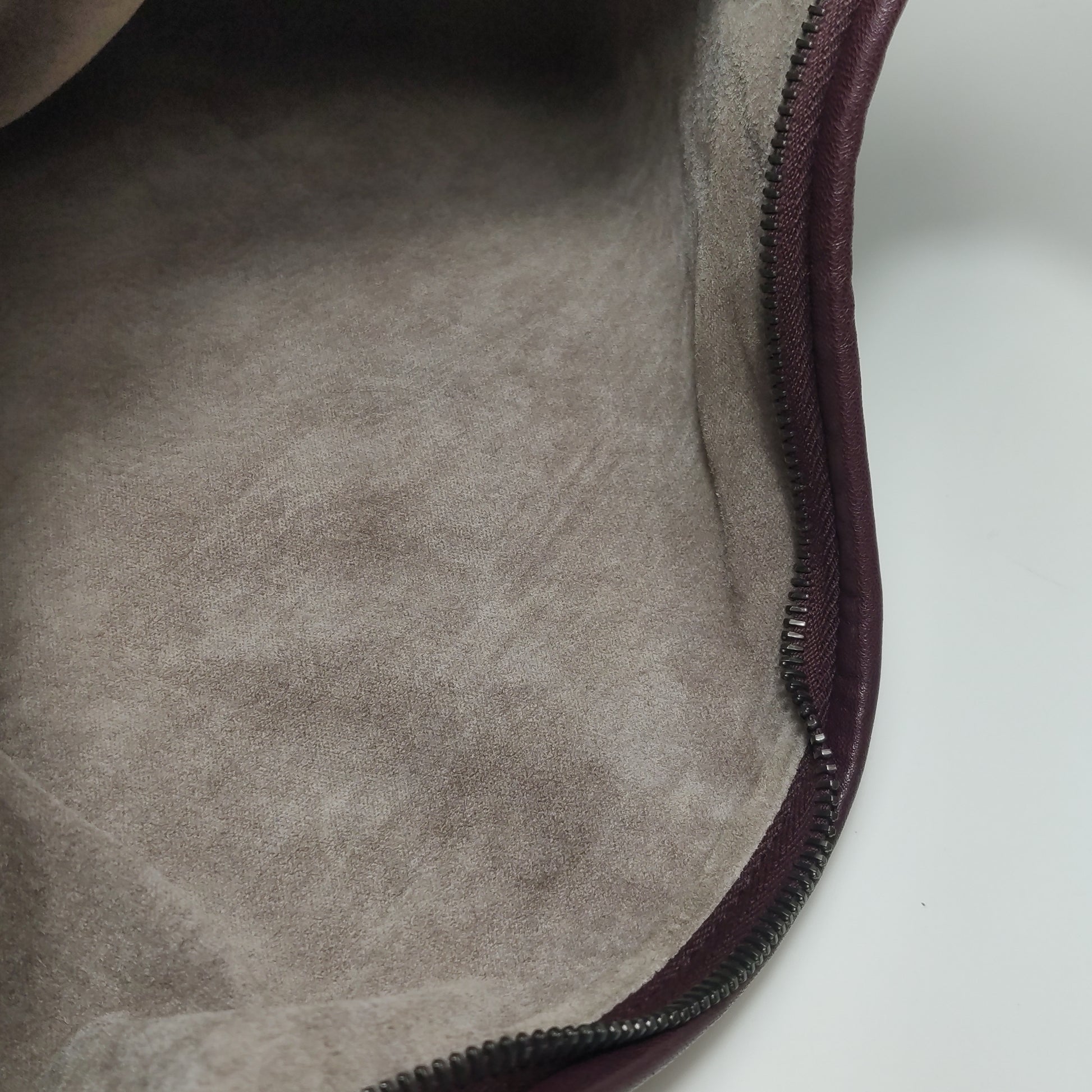 Bottega Veneta Intrecciato Hobo Medium Burgundy
