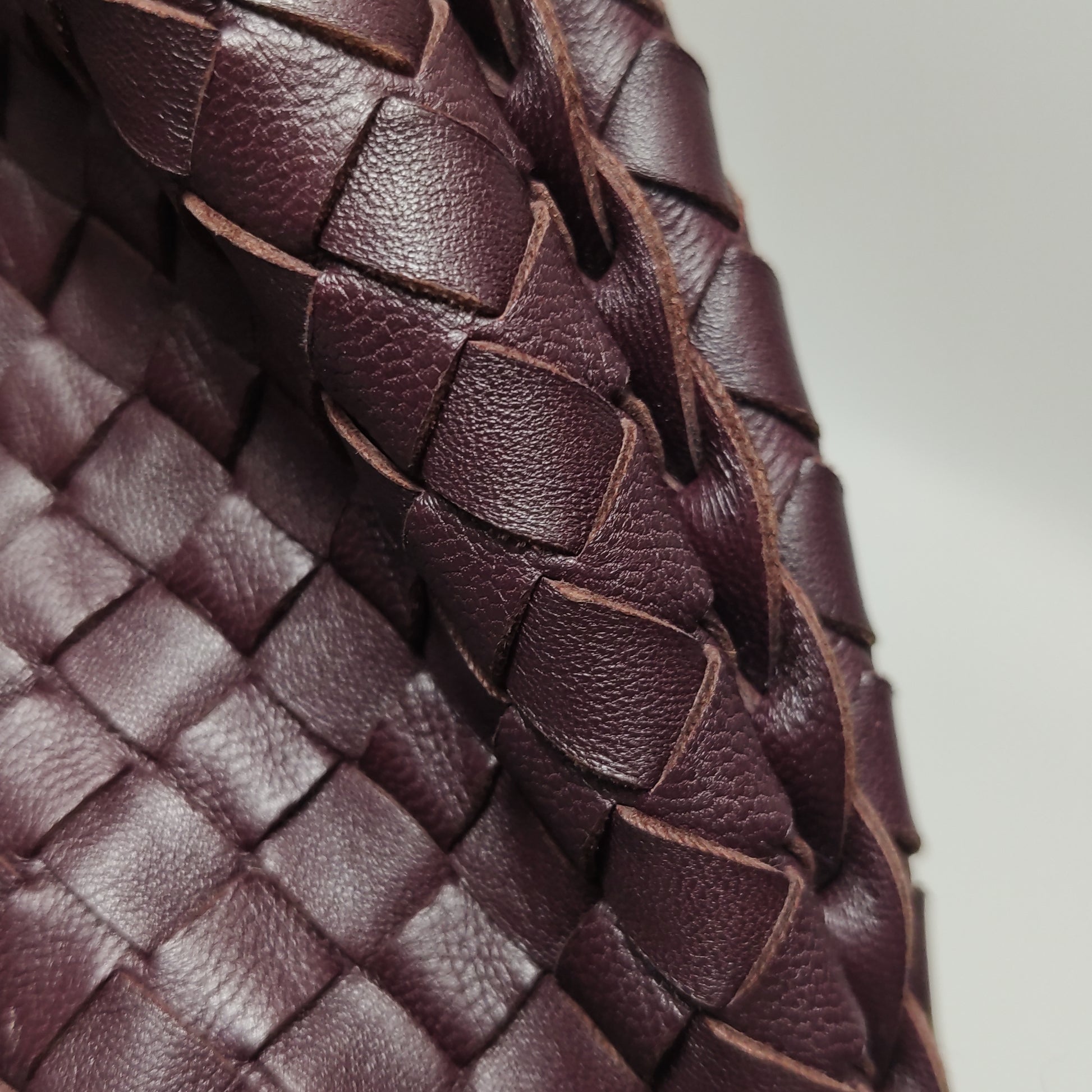 Bottega Veneta Intrecciato Hobo Medium Burgundy