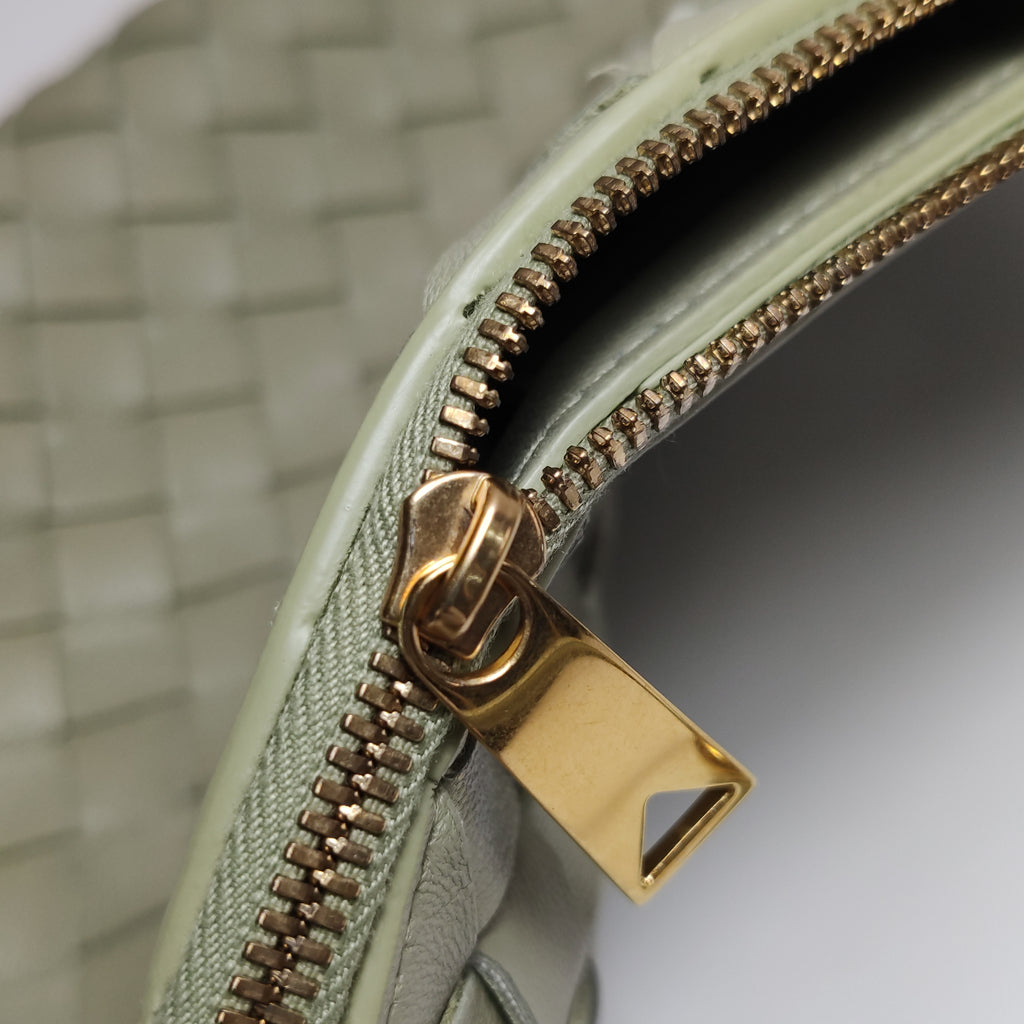 Bottega Veneta Intrecciato Turn Medium Travertine