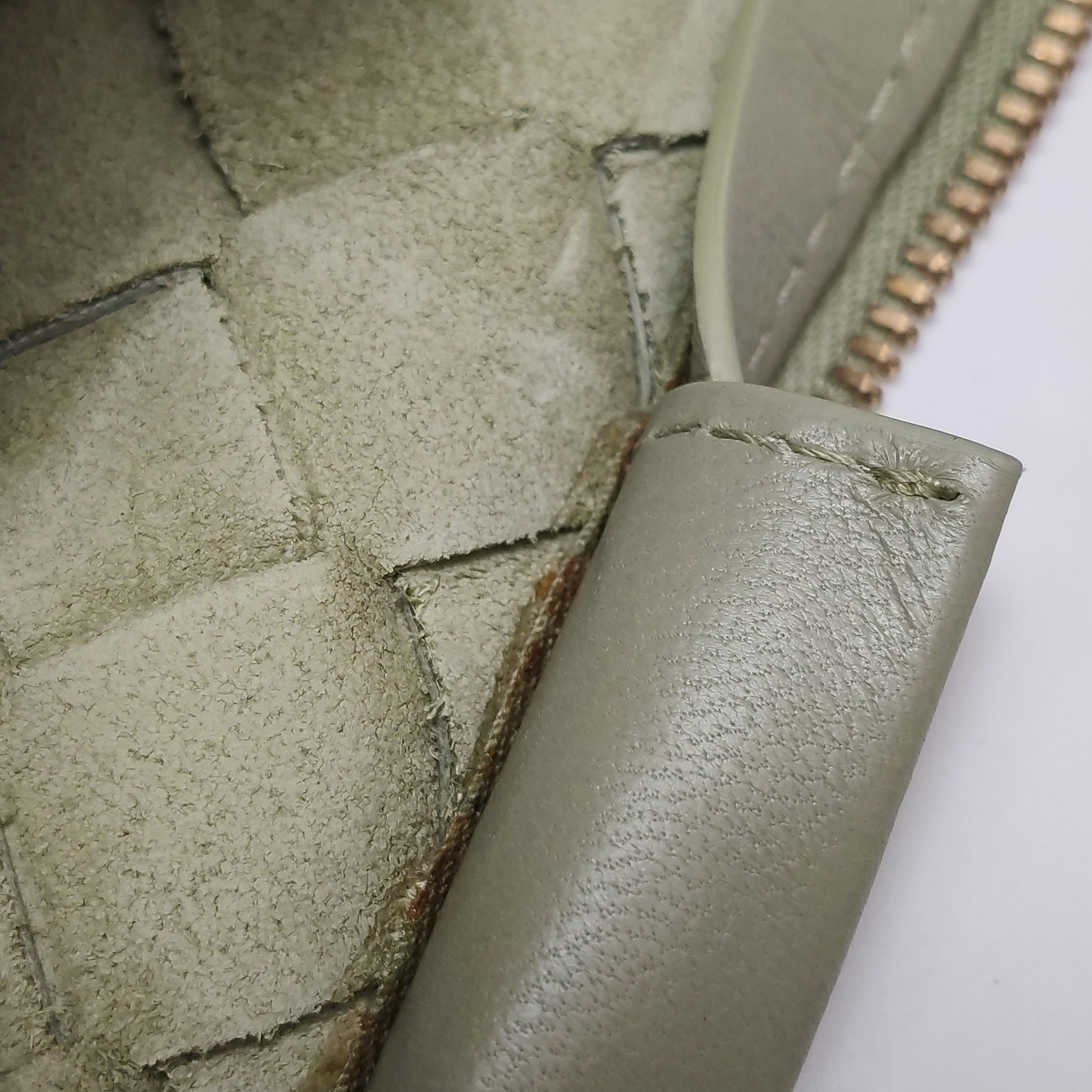 Bottega Veneta Intrecciato Turn Medium Travertine