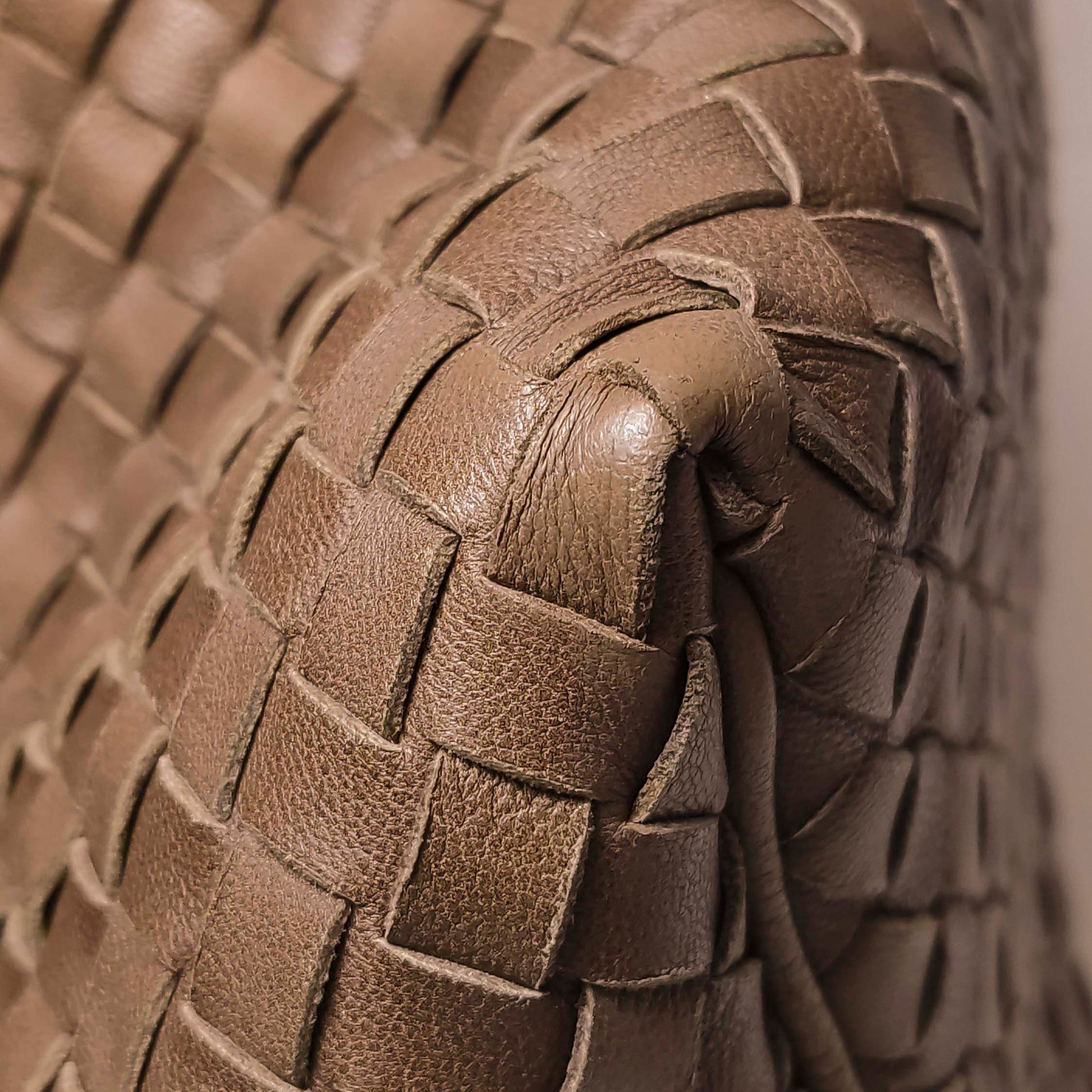 Bottega Veneta Sloane Intrecciato Hobo Brown