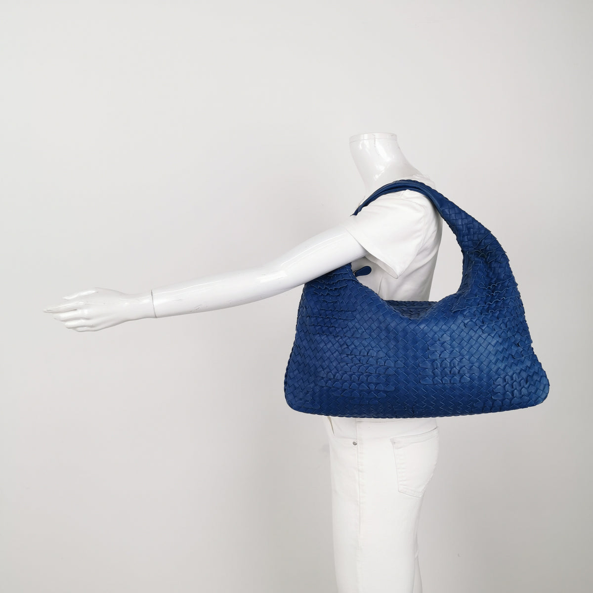 Bottega Veneta Intrecciato Ruffle Hobo Large Blue