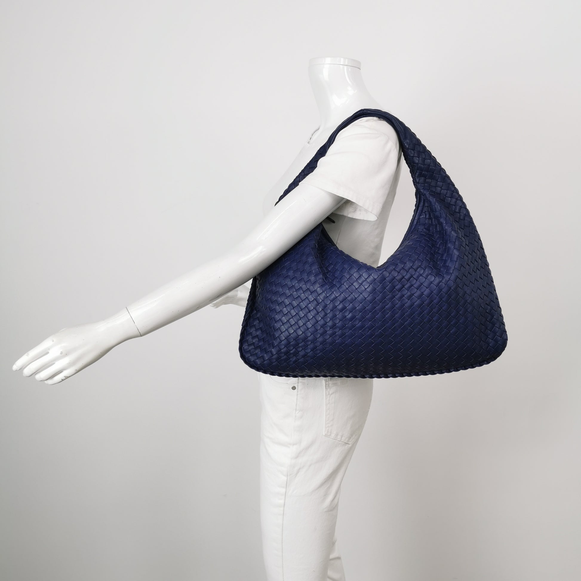 Bottega Veneta Intrecciato Hobo Shoulder Bag Indigo